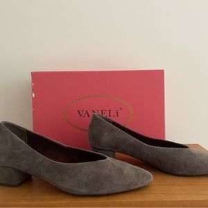 Sharp and stylish low grey suede Liliet Fango Suede Pumps
